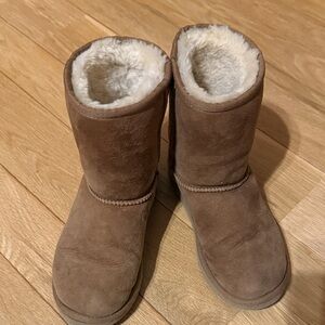 UGG Kids Classic Cream and Tan Fur Boots